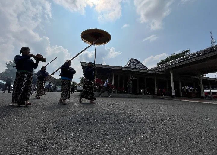 Simbol Penyucian Jiwa dan Warisan Leluhur