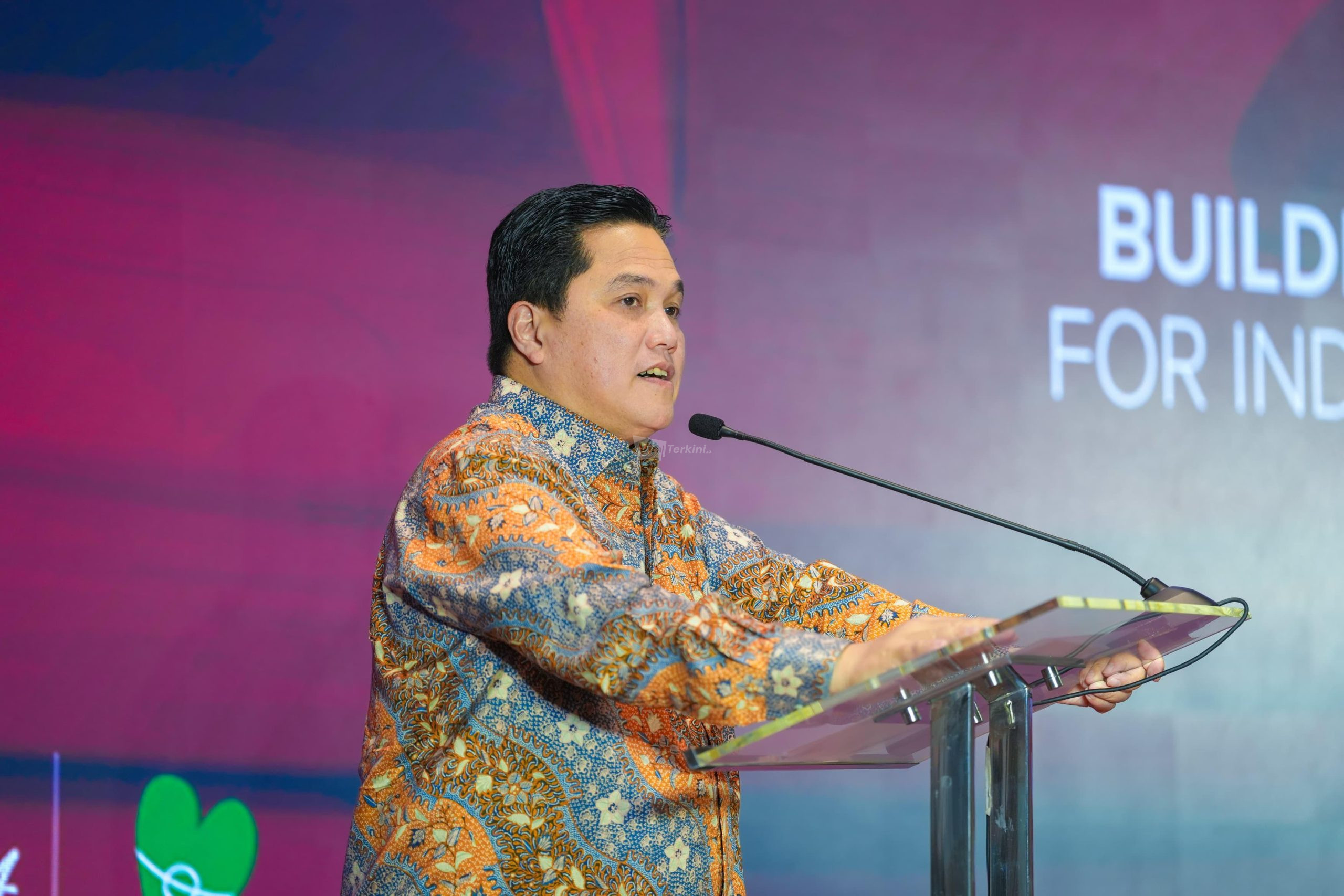 Erick Thohir dan Menkumham Sepakat Jaga Hak Cipta Lagu di Sepak Bola – Viral Terkini Indonesia